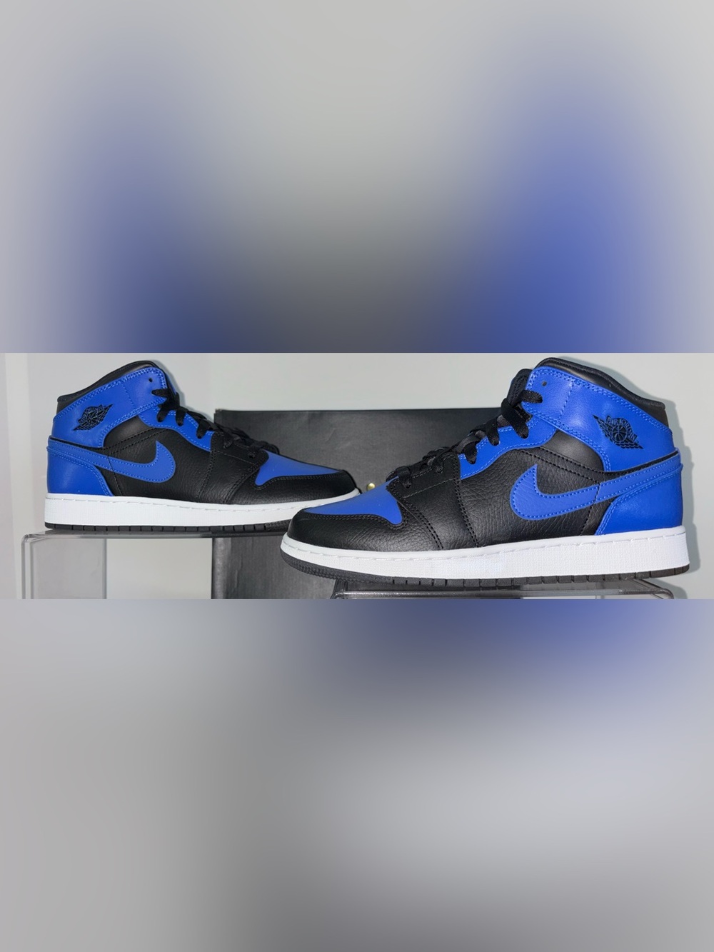 Nike Air Jordan 1 Mid Hyper Royal Grade School Size 7Y Brand New With Box